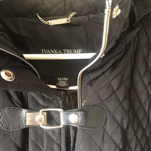 Ivanka Trump coat 🧥